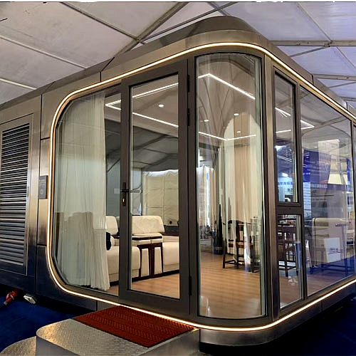 菠萝成人网站星舱